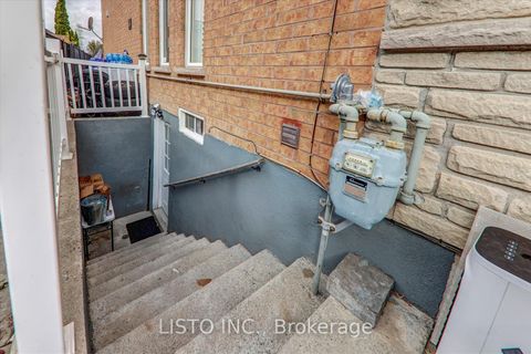 Photo 33 at 65 Warbler Circle, Rouge E11, Toronto