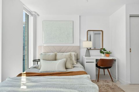 Photo 19 at 215 - 57 Brock Avenue, Roncesvalles, Toronto