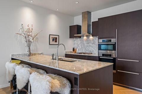 Photo 14 at 5707 - 180 University Avenue, Bay Street Corridor, Toronto