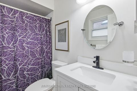 Photo 23 at 20 Jonathan Gate, Yorkhill, Vaughan