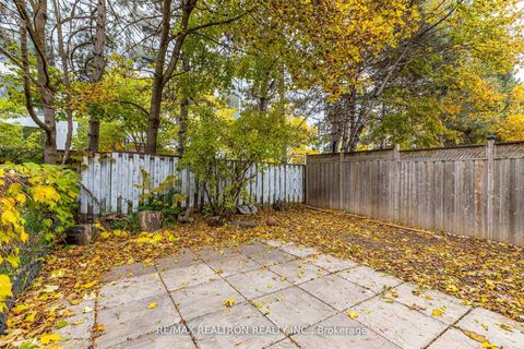 Photo 30 at 20 Jonathan Gate, Yorkhill, Vaughan