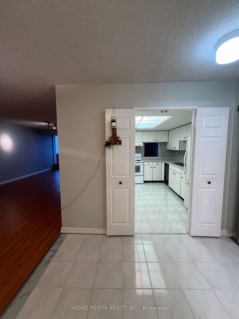 Photo 5 at 1908 - 2330 Bridletowne Circle, L'Amoreaux, Toronto