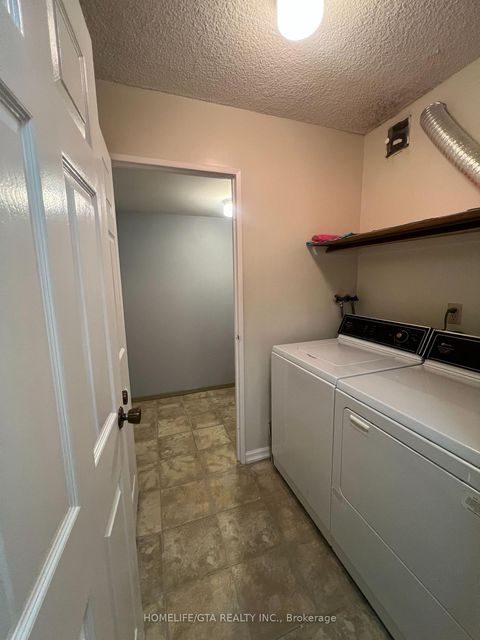 Photo 6 at 1908 - 2330 Bridletowne Circle, L'Amoreaux, Toronto