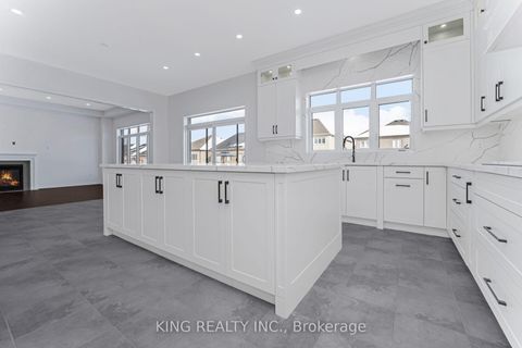 Photo 15 at 1629 Corsal Court, Alcona, Innisfil