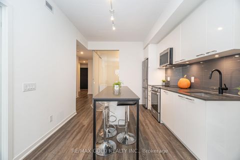 Photo 13 at 405 - 1808 St.Clair Avenue W, Pellam Park, Toronto