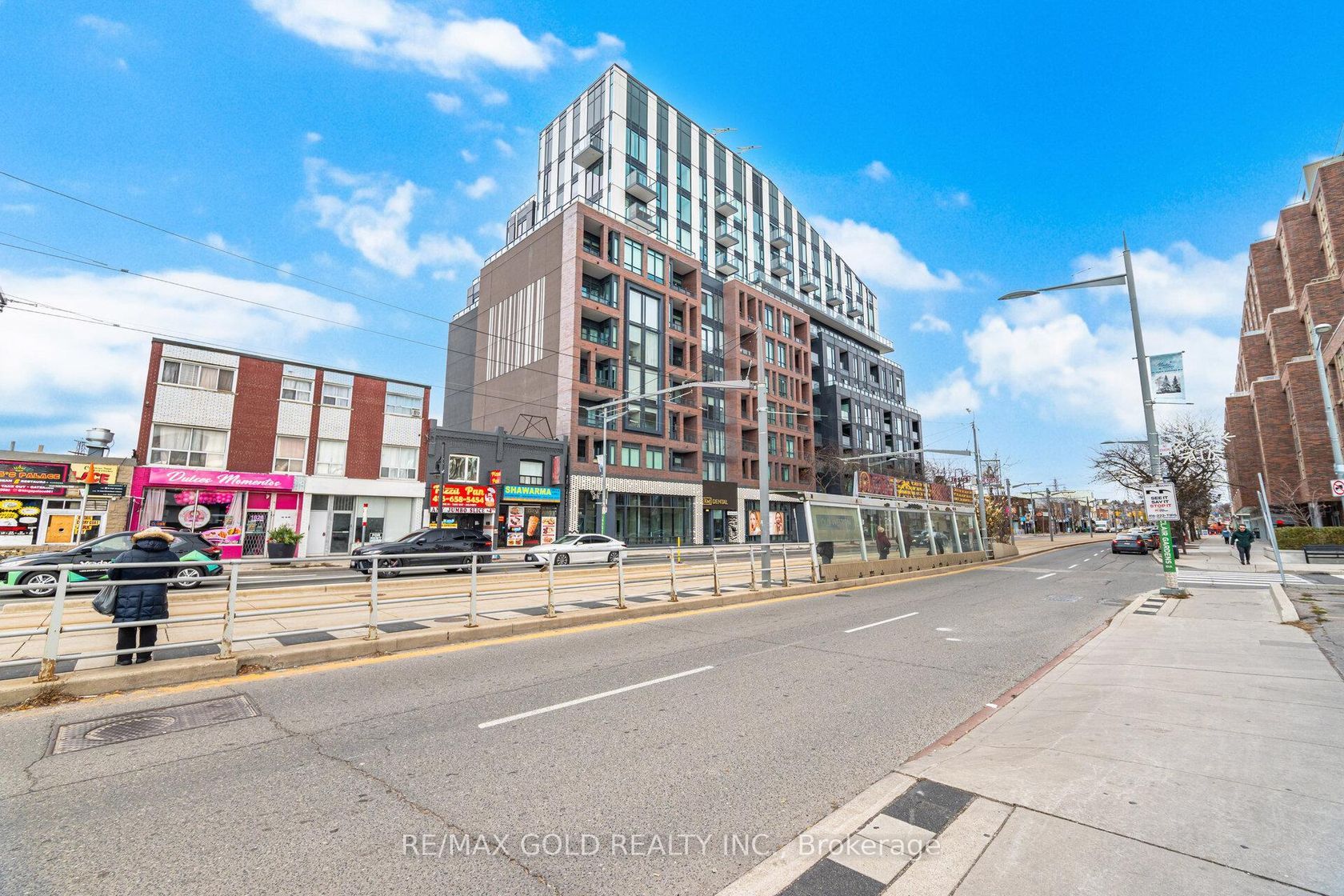 405 - 1808 St.Clair Avenue W, Pellam Park, Toronto photo number 2