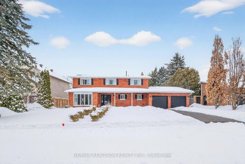 Photo 3 at 42 Blackforest Drive, Oak Ridges, Richmond Hill