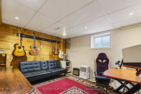 Photo 32 at 42 Blackforest Drive, Oak Ridges, Richmond Hill