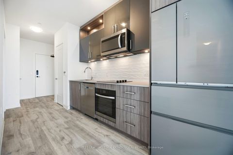 Photo 7 at PH3007 - 70 Princess Street, Waterfront Communities C8, Toronto