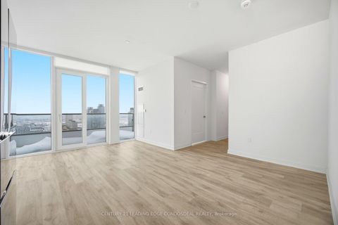 Photo 13 at PH3007 - 70 Princess Street, Waterfront Communities C8, Toronto