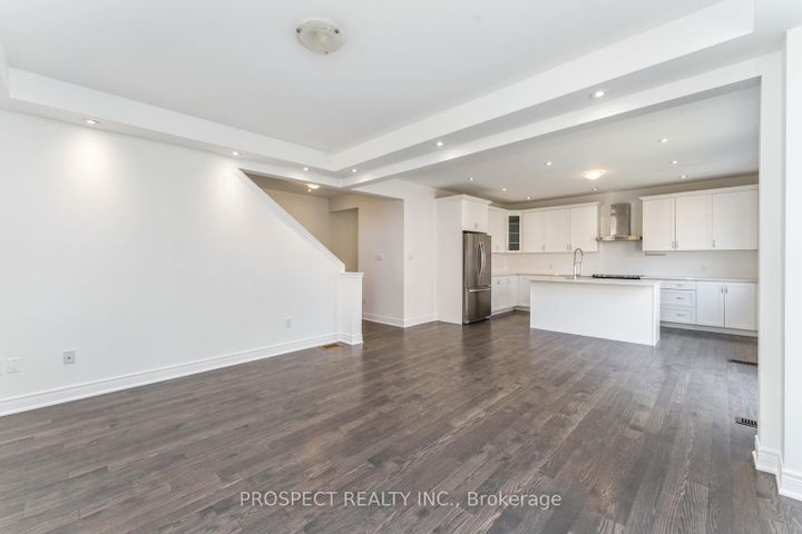 Photo 11 at 15 Lyle Way, Northwest Brampton, Brampton