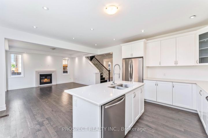 Photo 14 at 15 Lyle Way, Northwest Brampton, Brampton