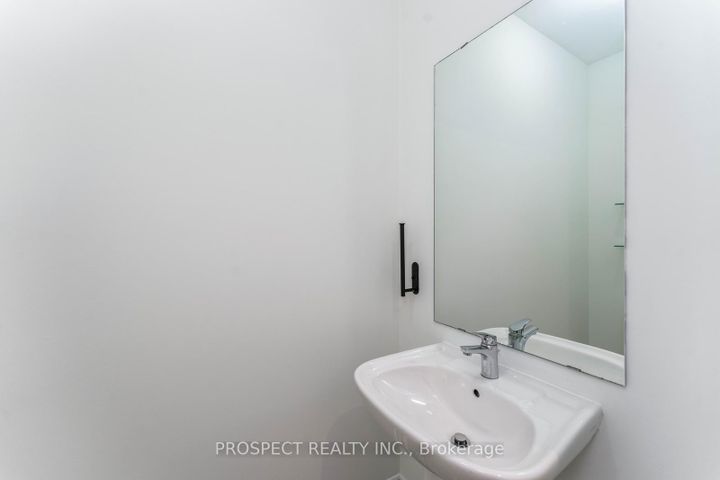 Photo 19 at 15 Lyle Way, Northwest Brampton, Brampton