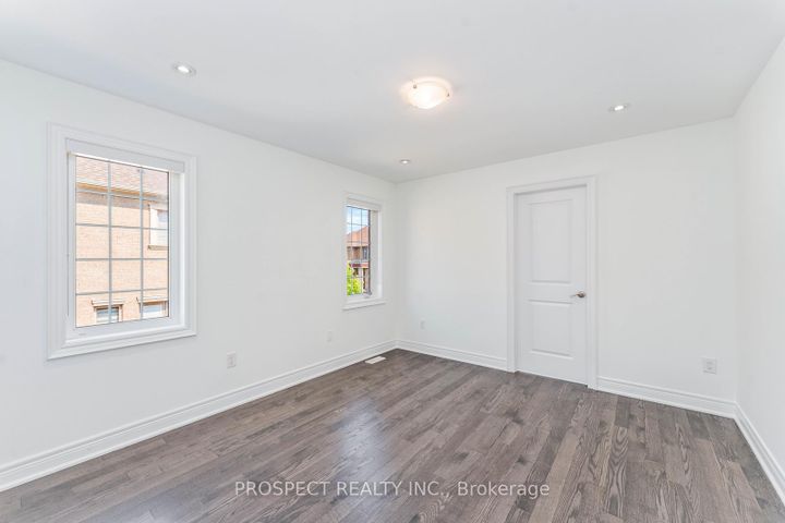 Photo 27 at 15 Lyle Way, Northwest Brampton, Brampton