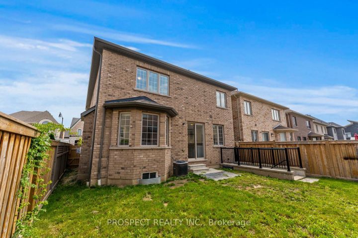 Photo 39 at 15 Lyle Way, Northwest Brampton, Brampton