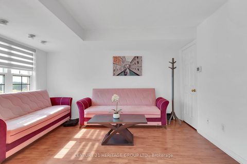 Photo 9 at 24 - 37 Four Winds Drive, York University Heights, Toronto