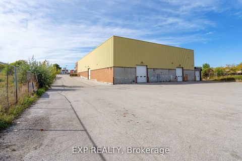 Photo 10 at 2275 Markham Road, Malvern, Toronto