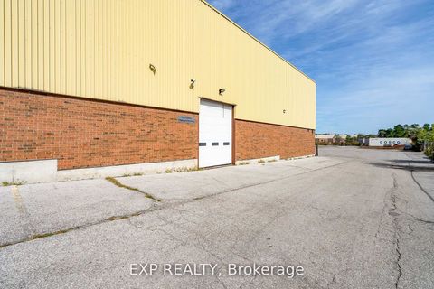 Photo 11 at 2275 Markham Road, Malvern, Toronto