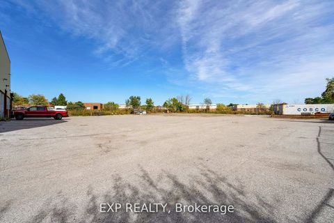 Photo 12 at 2275 Markham Road, Malvern, Toronto