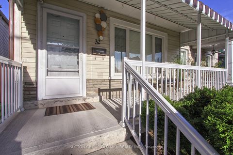 Photo 1 at 32 Florence Crescent, Smythe, Toronto