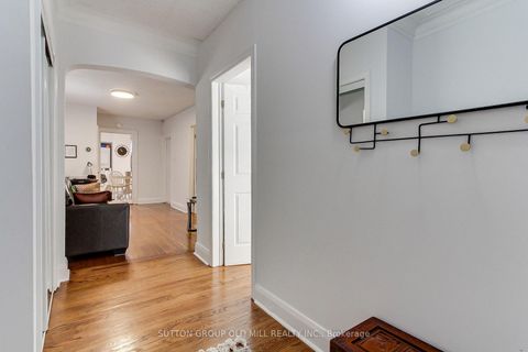 Photo 3 at 32 Florence Crescent, Smythe, Toronto