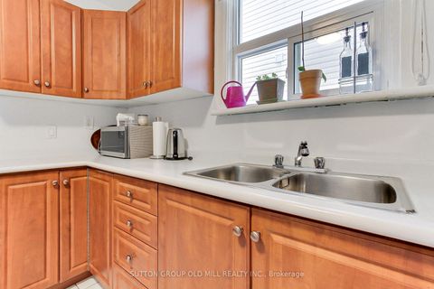 Photo 11 at 32 Florence Crescent, Smythe, Toronto