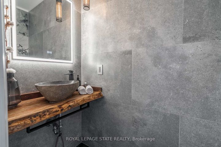 Photo 5 at 22 - 35 Midhurst Heights, Stoney Creek Mountain, Hamilton