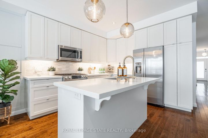 Photo 9 at 22 - 35 Midhurst Heights, Stoney Creek Mountain, Hamilton