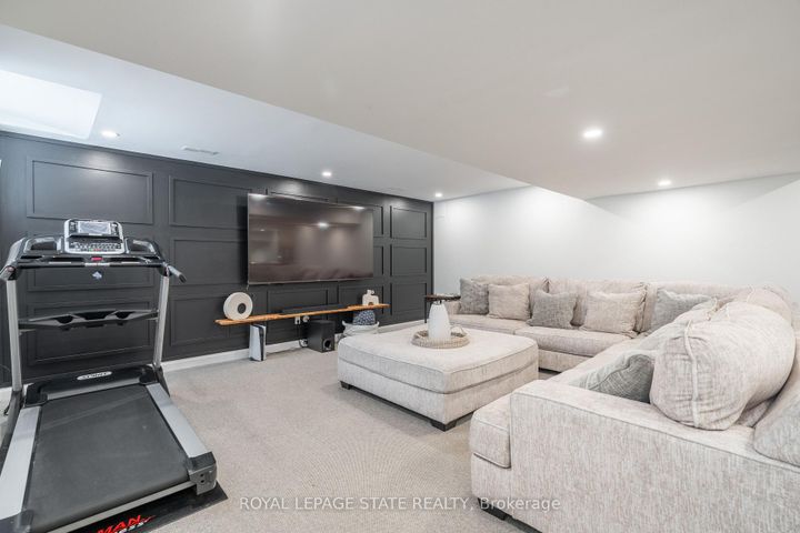 Photo 31 at 22 - 35 Midhurst Heights, Stoney Creek Mountain, Hamilton