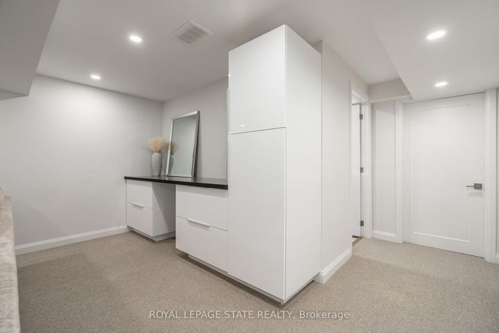 Photo 32 at 22 - 35 Midhurst Heights, Stoney Creek Mountain, Hamilton