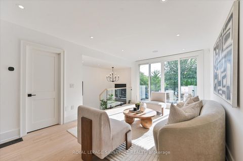 Photo 4 at 24 Elmsdale Road, East York, Toronto