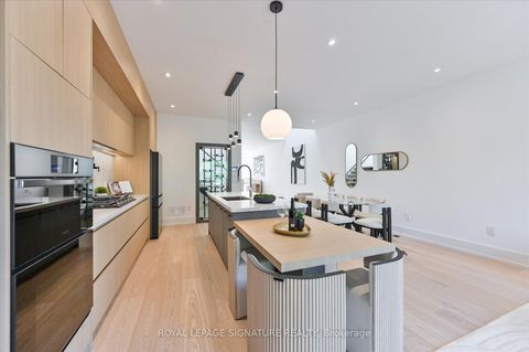 Photo 9 at 24 Elmsdale Road, East York, Toronto