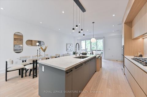 Photo 10 at 24 Elmsdale Road, East York, Toronto