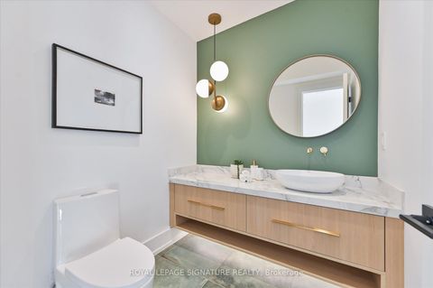 Photo 17 at 24 Elmsdale Road, East York, Toronto