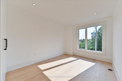 Photo 23 at 24 Elmsdale Road, East York, Toronto