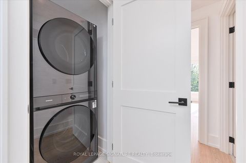 Photo 28 at 24 Elmsdale Road, East York, Toronto