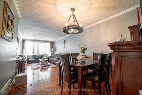 Photo 9 at 34 Ikley Road, York University Heights, Toronto