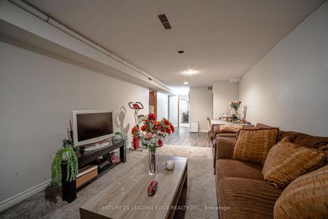 Photo 27 at 34 Ikley Road, York University Heights, Toronto