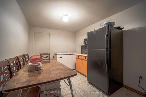 Photo 29 at 34 Ikley Road, York University Heights, Toronto