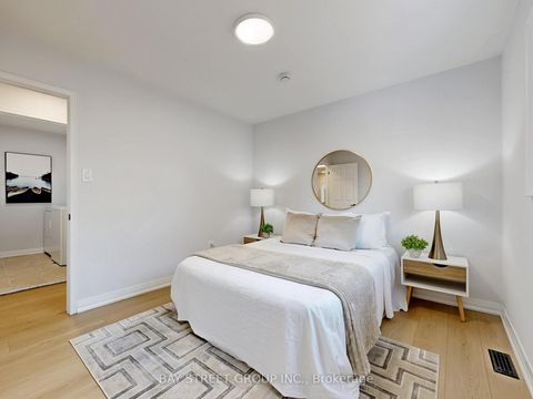 Photo 32 at 15 Futura Avenue, Rouge Woods, Richmond Hill