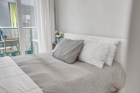 Photo 16 at 521 - 330 Richmond St Street W, Waterfront Communities C1, Toronto