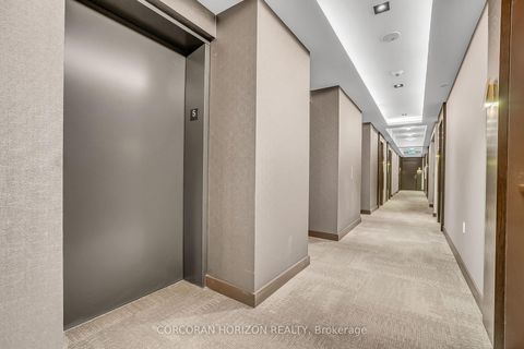 Photo 24 at 521 - 330 Richmond St Street W, Waterfront Communities C1, Toronto