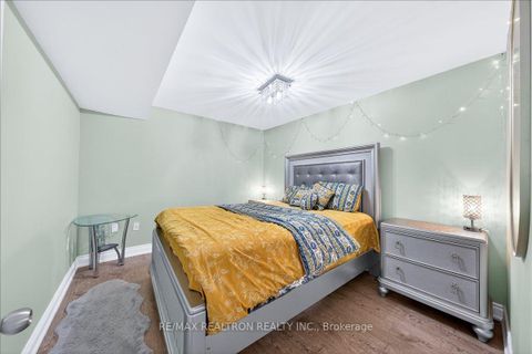 Photo 44 at 209 Old Colony Road, Oak Ridges Lake Wilcox, Richmond Hill