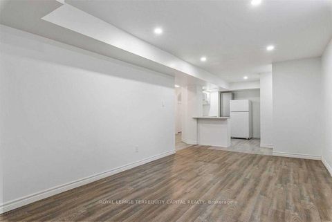 Photo 17 at 12 Boys Street N, Queen's Park, Barrie