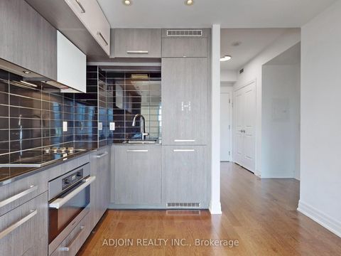 Photo 6 at 5303 - 8 The Esplanade, Waterfront Communities C8, Toronto