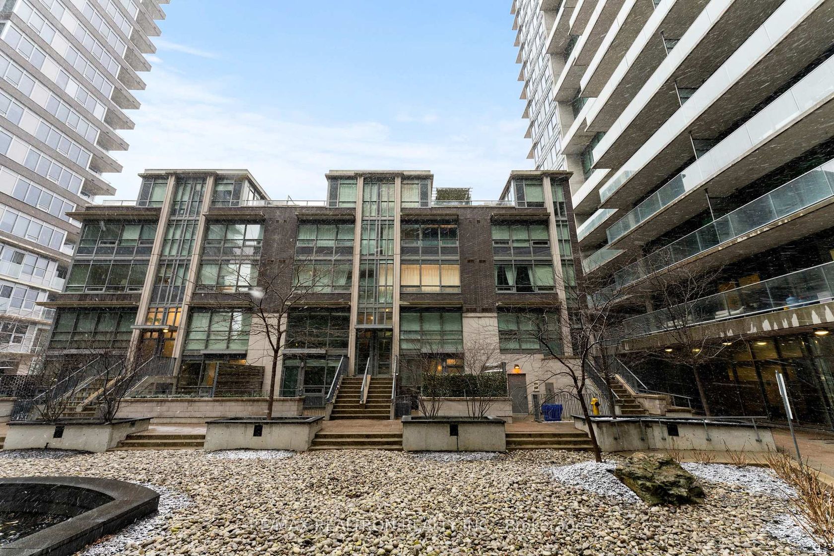 Th16 - 57 East Liberty Street, Niagara, Toronto photo number 2