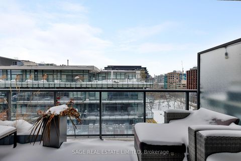 Photo 10 at 1008 - 560 King Street W, Waterfront Communities C1, Toronto