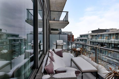 Photo 13 at 1008 - 560 King Street W, Waterfront Communities C1, Toronto