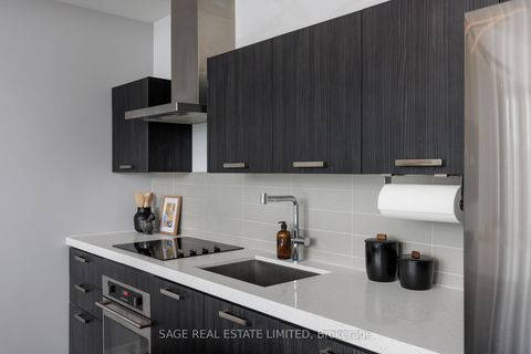 Photo 20 at 1008 - 560 King Street W, Waterfront Communities C1, Toronto