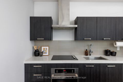 Photo 22 at 1008 - 560 King Street W, Waterfront Communities C1, Toronto